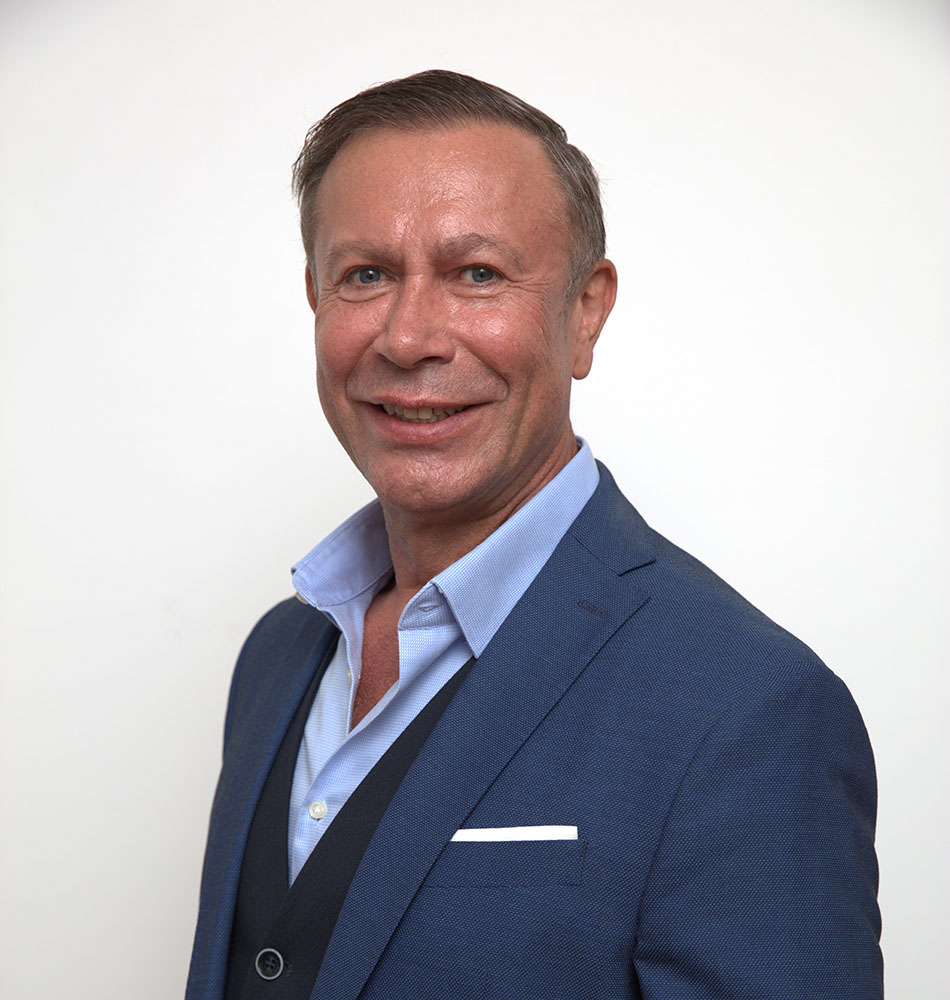 Dr. Egor Egorov, Berlin